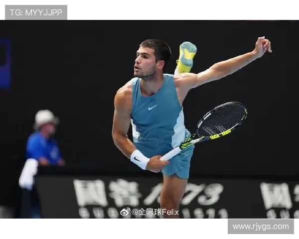 阿尔卡拉斯轻取汉夫曼晋级澳网